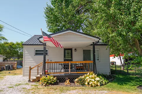 5973 Sycamore St, Grove City, OH 43123