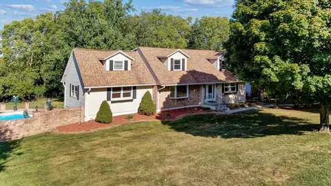 2025 Cheviot Hills Dr, Springfield, OH 45505