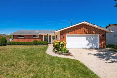 1376 Fahlander Dr N, Columbus, OH 43229