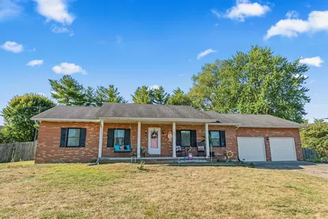 475 Dunkle Rd, Circleville, OH 43113 photo 2
