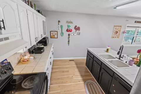 475 Dunkle Rd, Circleville, OH 43113 photo 10