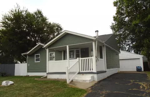 877 Traci Ct, Columbus, OH 43207