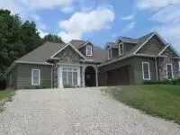 7170 Saddlebrook Dr, Nashport, OH 43830