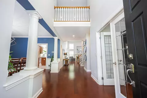 Entry Way - 5957 Dunheath Loop, Dublin, OH 43016 photo 2 of 4