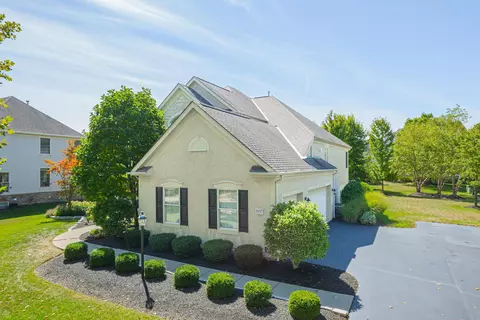 Exterior - 5957 Dunheath Loop, Dublin, OH 43016 photo 2 of 20