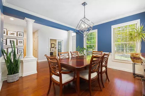 Dining - 5957 Dunheath Loop, Dublin, OH 43016 photo 2 of 5