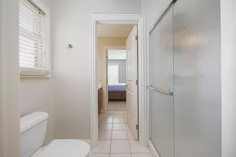 Bath - 5957 Dunheath Loop, Dublin, OH 43016 photo 6 of 7