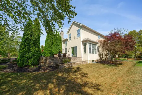 Exterior - 5957 Dunheath Loop, Dublin, OH 43016 photo 14 of 20