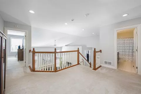 Entry Way - 5957 Dunheath Loop, Dublin, OH 43016 photo 3 of 4