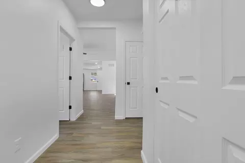 Entry Way - 830 3rd St, Lancaster, OH 43130 photo 2 of 6