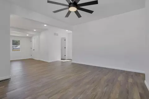 Living - 830 3rd St, Lancaster, OH 43130 photo 3 of 3