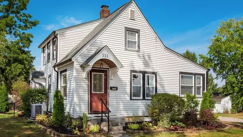 211 Brown St, Baltimore, OH 43105