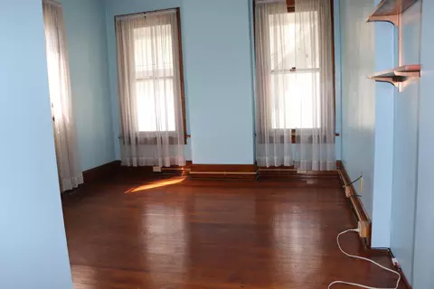 Bedroom - 271 E Deshler Ave, Columbus, OH 43206 photo 3 of 5