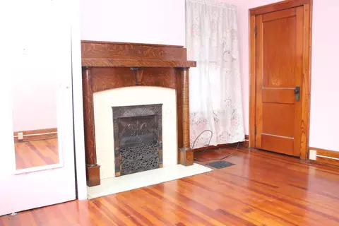 Bedroom - 271 E Deshler Ave, Columbus, OH 43206 photo 1 of 5