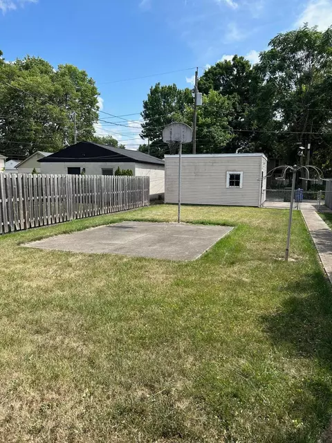 Exterior - 271 E Deshler Ave, Columbus, OH 43206 photo 2 of 4