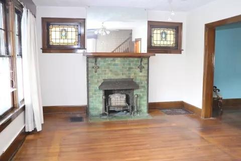 Living - 271 E Deshler Ave, Columbus, OH 43206 photo 1 of 4