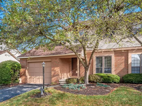 1892 Sutter Pkwy, Powell, OH 43065