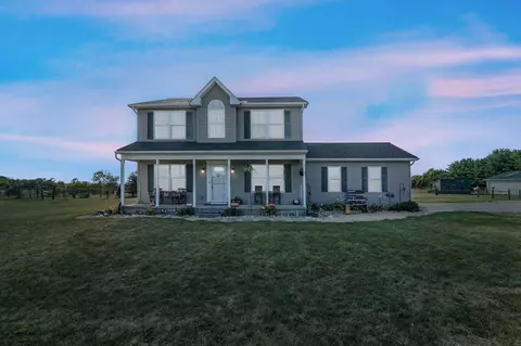 25595 Shoemaker Rd, Circleville, OH 43113