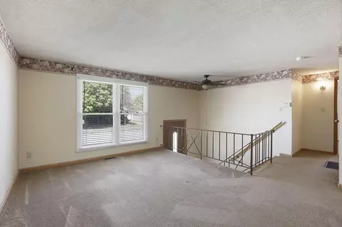 269 Meadow Dr, Circleville, OH 43113 photo 8