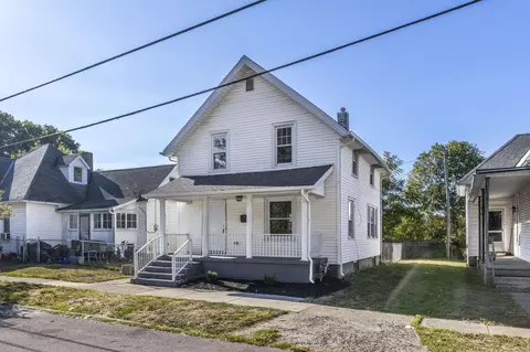 110 E Circle Ave, Washington Court House, OH 43160