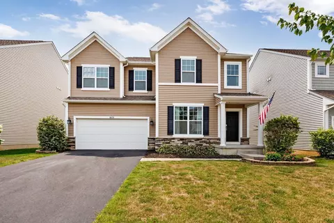 8679 Crooked Maple Dr, Blacklick, OH 43004