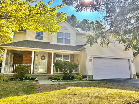 1652 Clayton Ct, Grove City, OH 43123