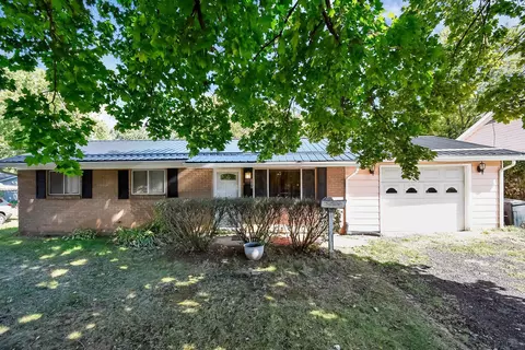 880 Mcpherson St, Mansfield, OH 44903