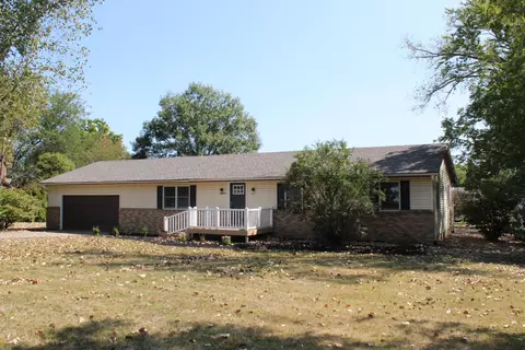 1915 Yuma Dr, London, OH 43140