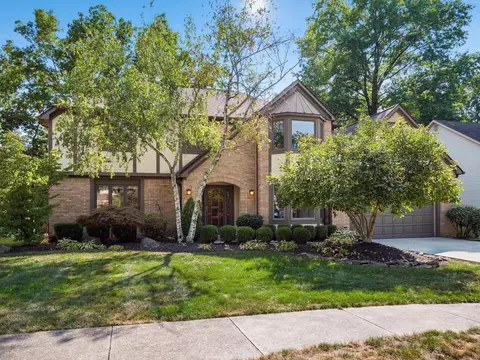498 Deer Run Ct, Westerville, OH 43081