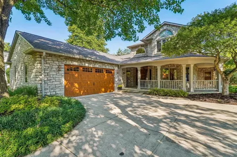 3050 Waterford Dr, Lewis Center, OH 43035