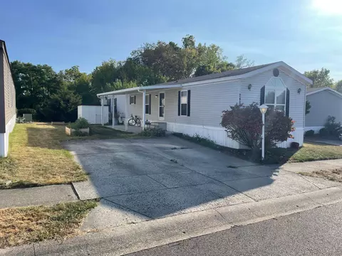 2407 Bluff Run Dr, Grove City, OH 43123