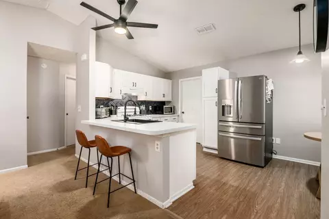Kitchen - 3216 Heatherside Dr, Dublin, OH 43017 photo 1 of 3