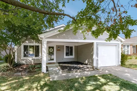 3216 Heatherside Dr, Dublin, OH 43017