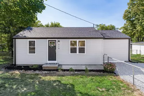 419 Faye Ave, Circleville, OH 43113 photo 2
