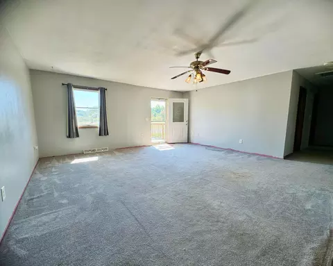 28680 Anthony Dr, Logan, OH 43138 photo 5
