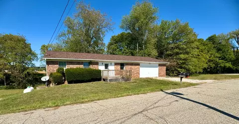 28680 Anthony Dr, Logan, OH 43138 photo 2