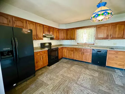 28680 Anthony Dr, Logan, OH 43138 photo 3