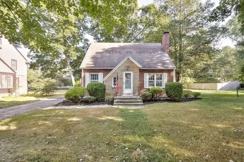 933 E High St, Mount Vernon, OH 43050