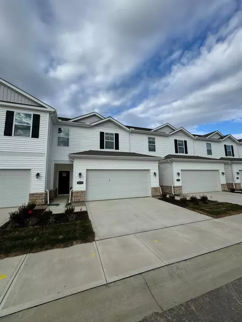 6370 S Marinelli Dr, Columbus, OH 43228