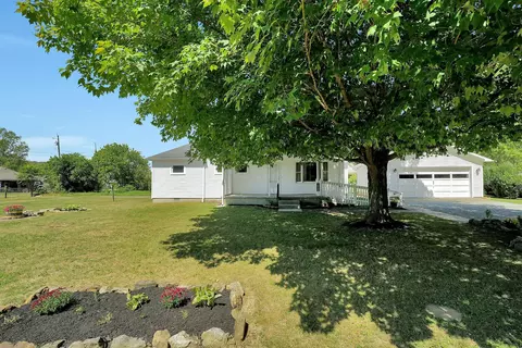 16505 First St, Logan, OH 43138