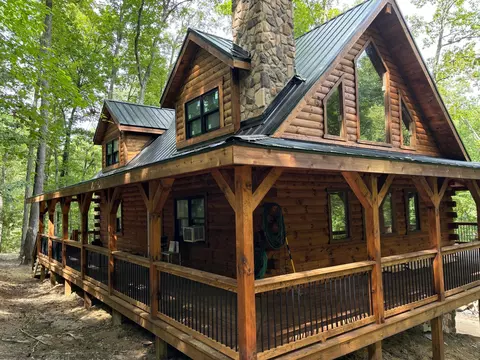 28599 Hawthorne Way, Logan, OH 43138