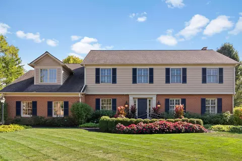 2441 Wenbury Rd, Columbus, OH 43220