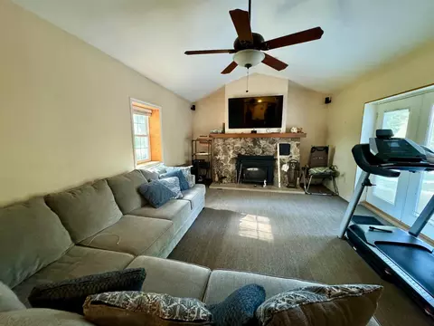 Living - 3255 E High St, Springfield, OH 45505 photo 7 of 7