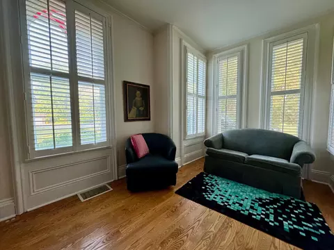 Living - 3255 E High St, Springfield, OH 45505 photo 2 of 7