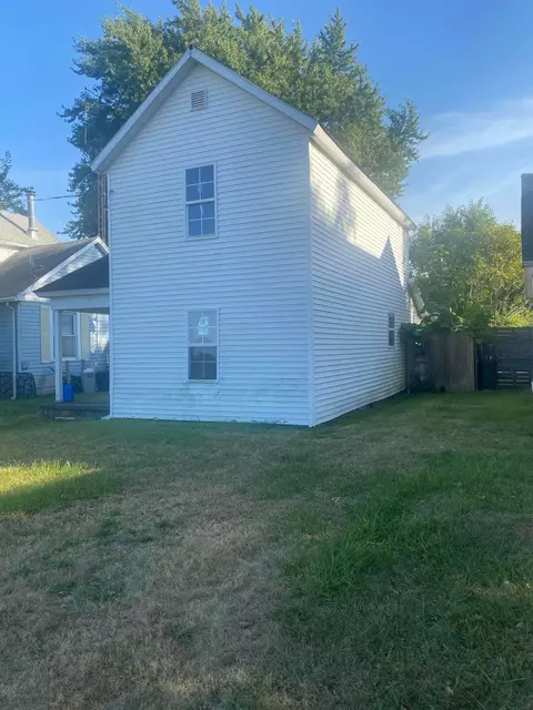 631 Blake Ave, Marion, OH 43302 photo 2