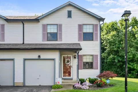 8000 Lakeloop Dr, Westerville, OH 43081