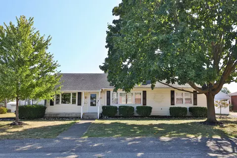 86 Park St, Ashville, OH 43103