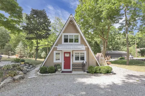 1100 Alpine Cove Rd, Zanesfield, OH 43360