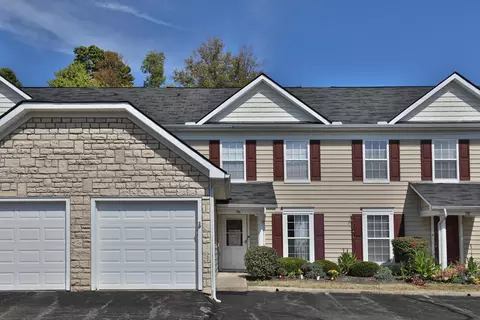 396 Piney Creek Dr #30, Blacklick, OH 43004