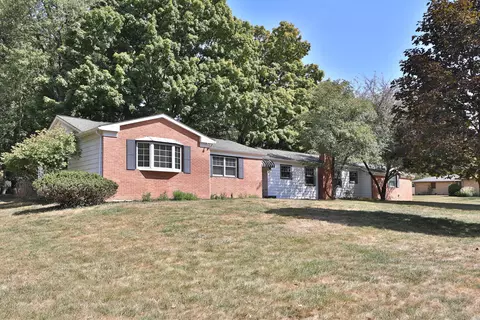 226 Croswell Rd, Columbus, OH 43214